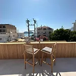 Amina Apartments